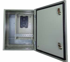 Tfortis CrossBox-2 Шкаф металлический с оптическим кроссом (500х400х220мм) IP54