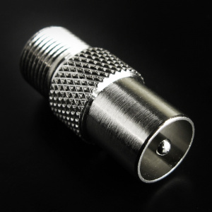 Разъем P108-52. Переход с F-розетки на IEC-штекер