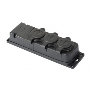 Розетка трехмест. с защит. крышками каучуковая 230В 2P+PE  16A IP44 PRO RPS-015-16-230-44-r