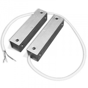 ИО 102-26 исп.105 Извещатель охранный магнитоконтактный, металлорукав из нержавеющей стали, IP 68